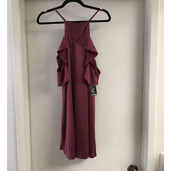 NWT~Express Plum Cold Shoulder Dress Size Medium - Picture 1 of 4